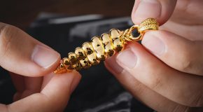 Bijoux vendus à prix cassés L’arnaque des faux sites artisanaux